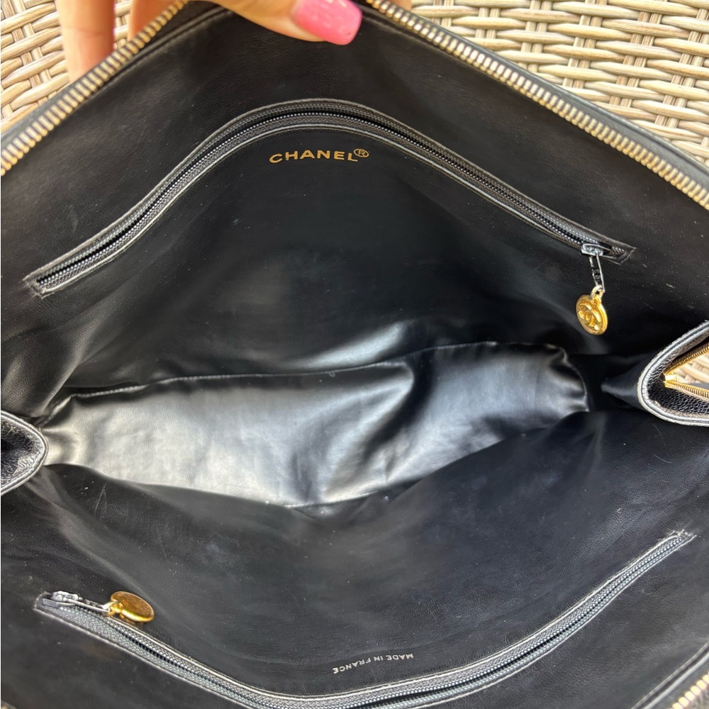 Authentic CHANEL DOME timeless CC double zipper black caviar tote - Picture 15 of 16